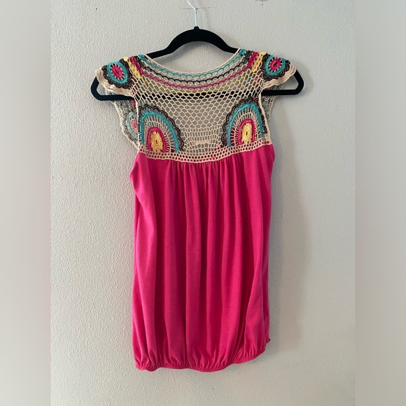 Happening in the present fuschia half knit top M - Picture 2 of 6